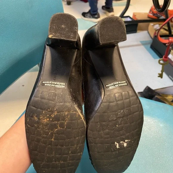 Rockport Black Chunky Heels with Peep-Toe - Picture 4 of 4